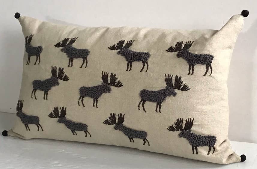 Pillow Applique/Embo 12x20" Knotty Moose