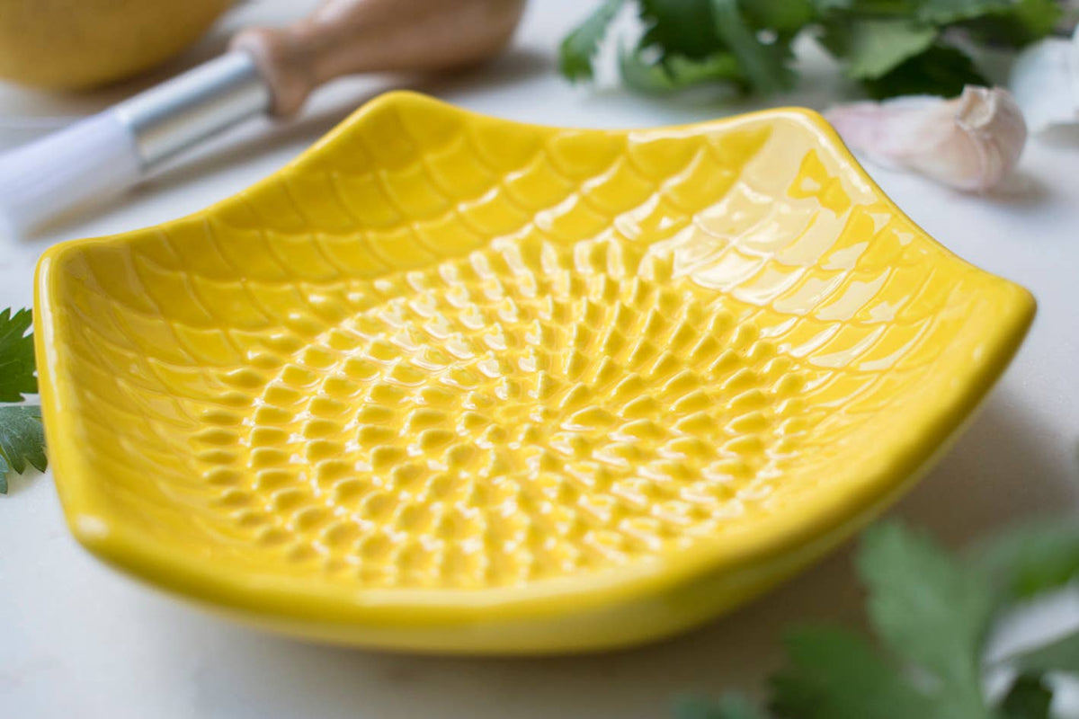 Ceramic Garlic Grater, 3-Piece Set – Lemon Yellow