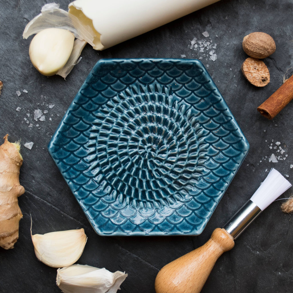 Ceramic Garlic Grater, 3-Piece Set – Teal