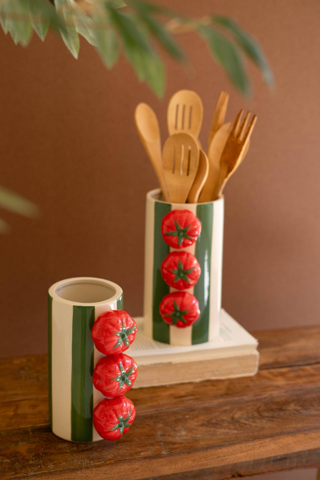CERAMIC GREEN STRIPED VASE WITH TOMATOES