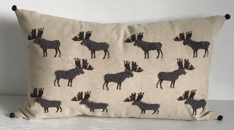 Pillow Applique/Embo 12x20" Knotty Moose