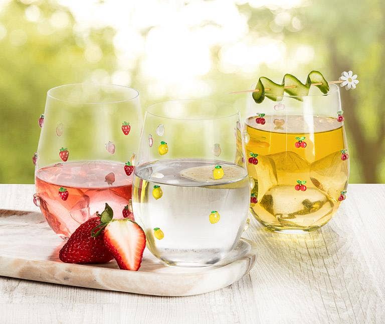 Stemless Wine Glass with Strawberries-4.5"H(18oz)
