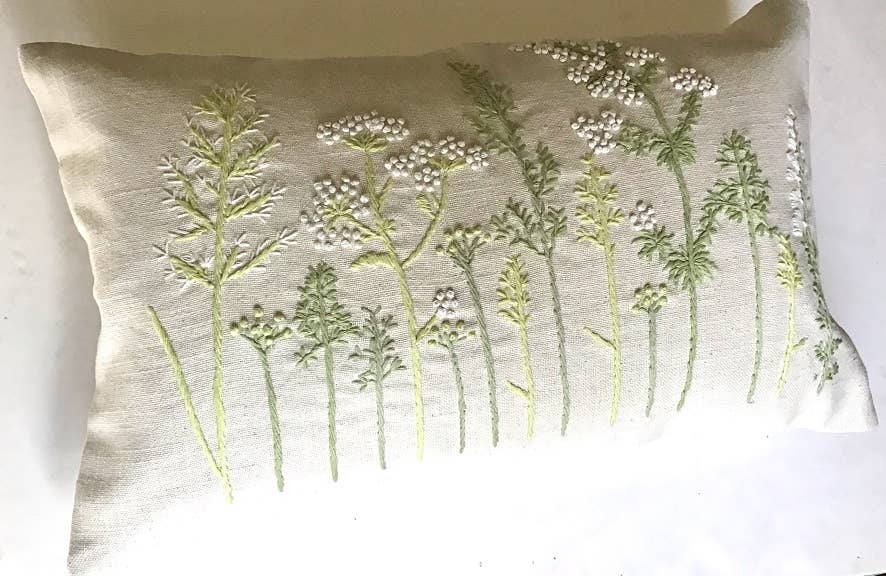 Pillow Applique/Embo 12x20" Meadow Green