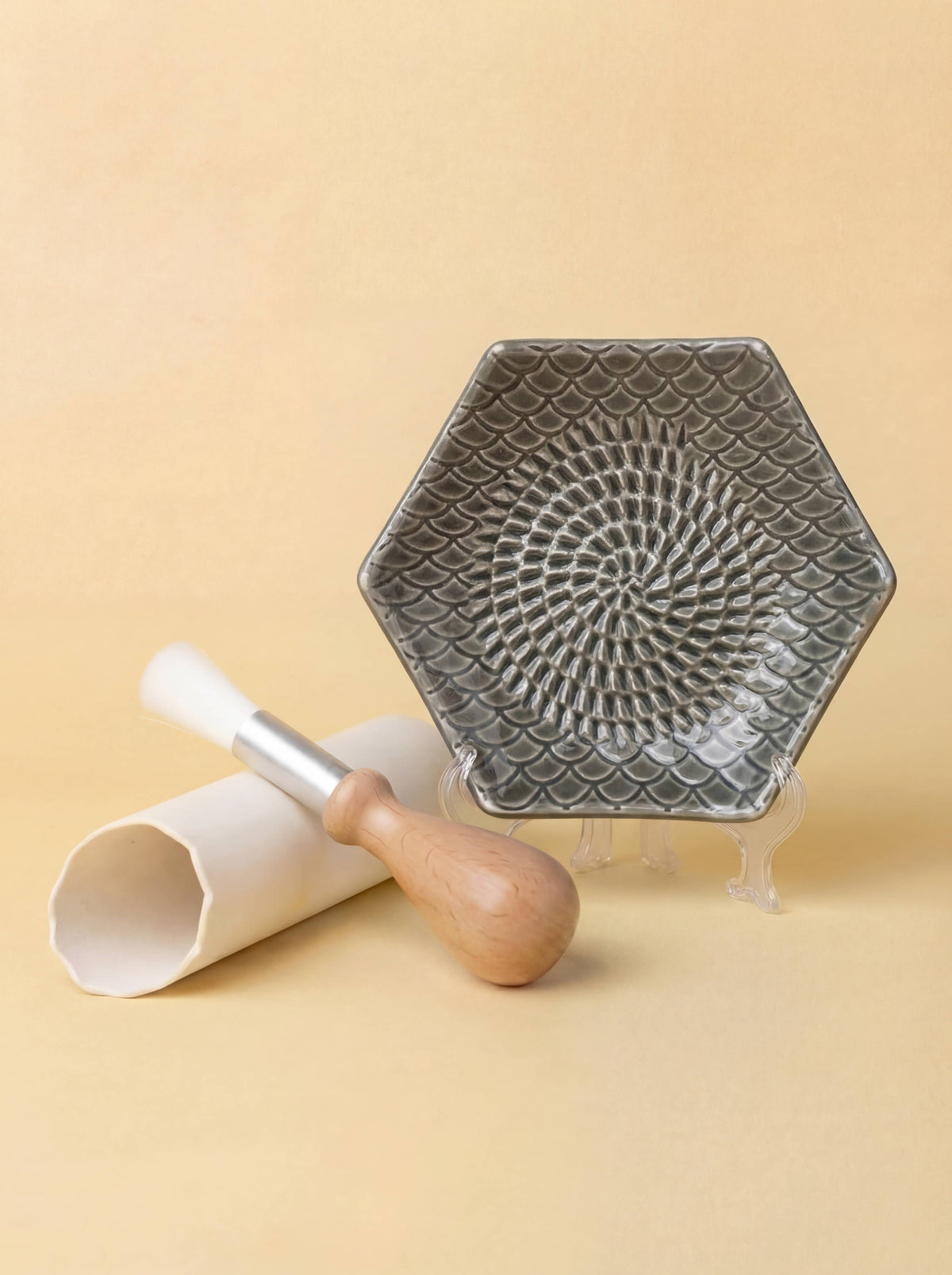 Ceramic Garlic Grater, 3-Piece Set – Cool Gray