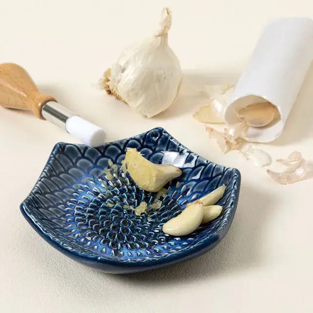 Ceramic Garlic Grater Plate + Peeler & Brush - Blue Tie Dye