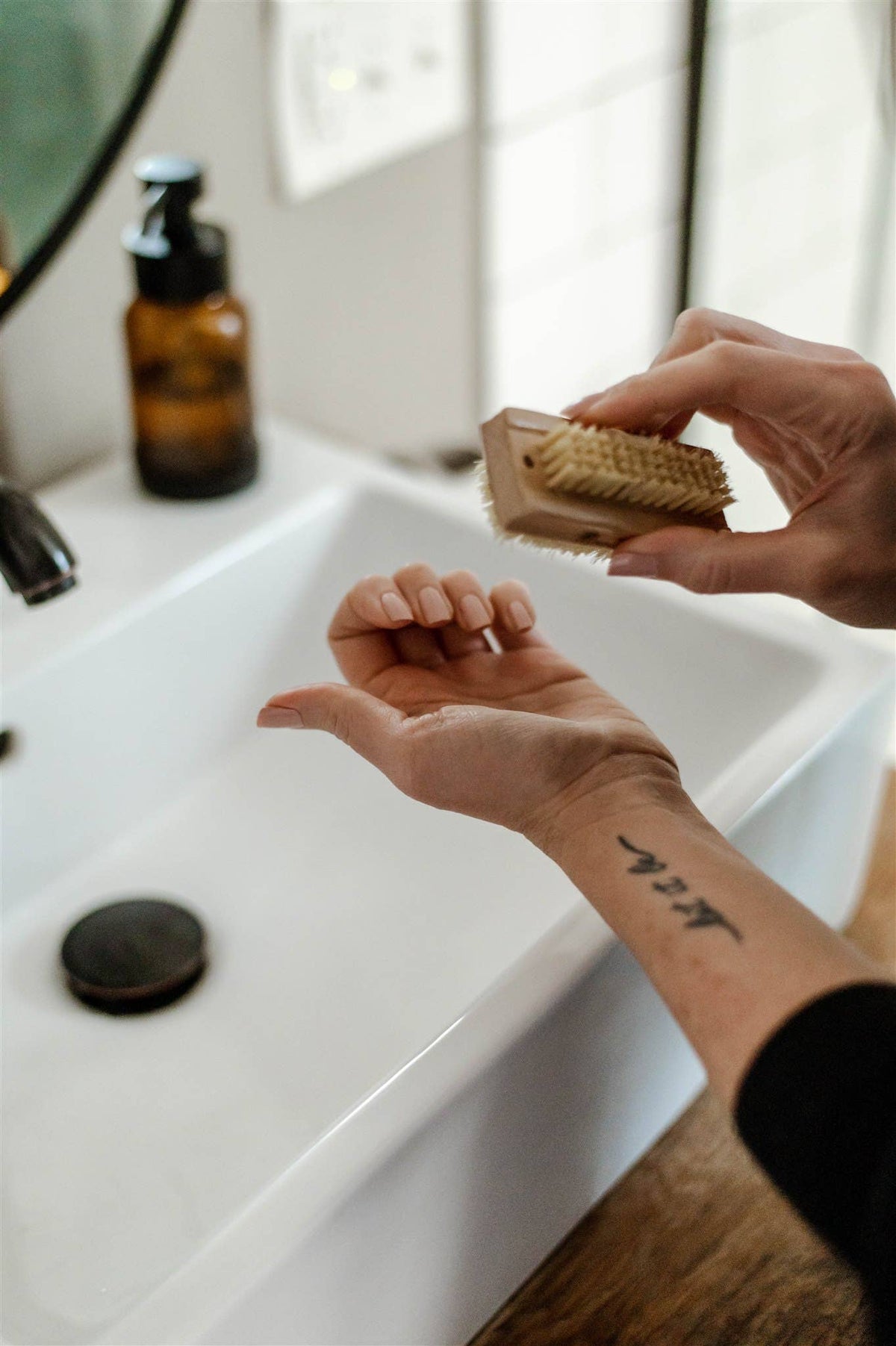 Eco-Friendly Vegan Wood Nail Brush